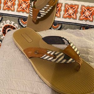 Sperry leather and canvas flip flops.